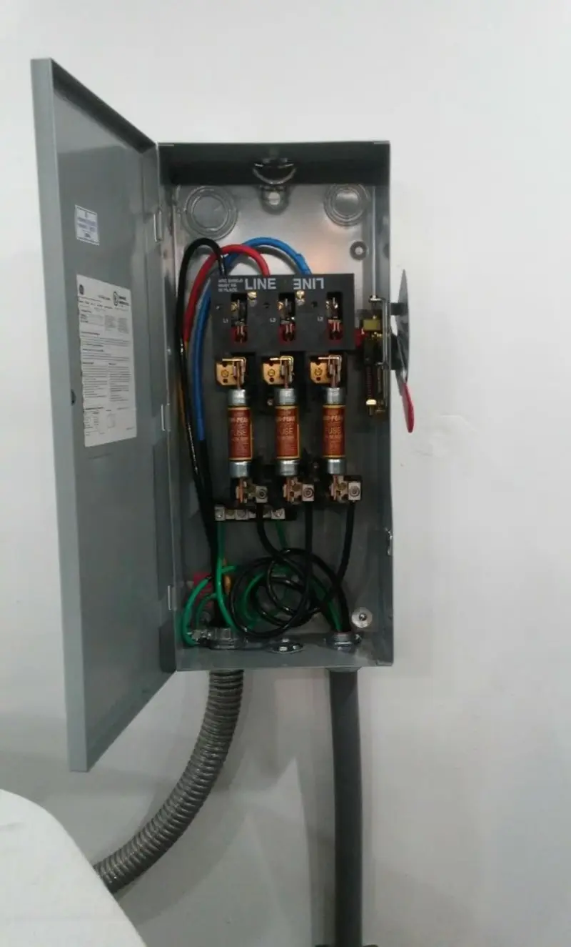 Three-phase disconnect switch installed for Smoke Detector Installation in Vandenberg Village